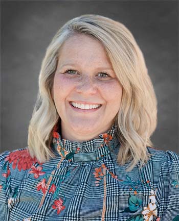 Headshot of Kelli Lee