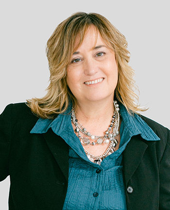 Headshot of Lisa Donnelly