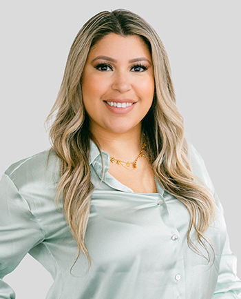 Headshot of Gladys Reyes