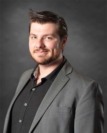 Headshot of Alex Anderson