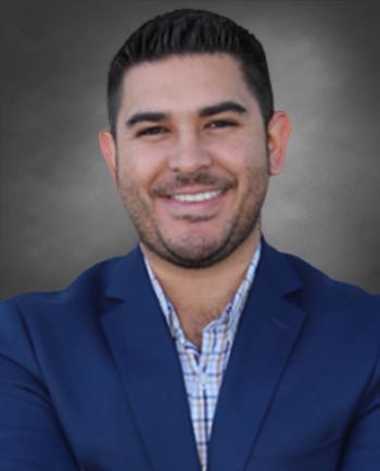 Headshot of Christopher Olivares