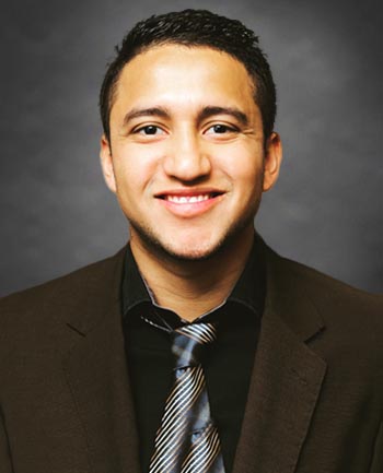 Headshot of Luis Robles