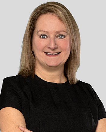 Headshot of Shannon Mairs