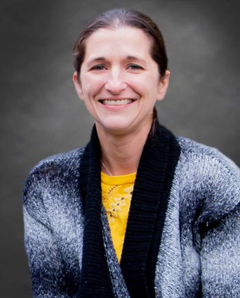 Headshot of Danielle Buss