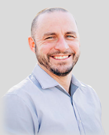 Headshot of Alan Braden