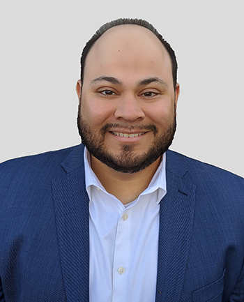 Headshot of Daniel Orellana