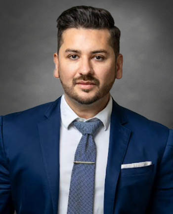 Headshot of Gonzalo Espinoza